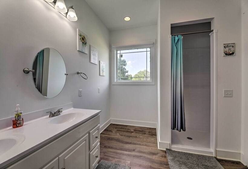 Mt Juliet Home: Steps To Old Hickory Lake!