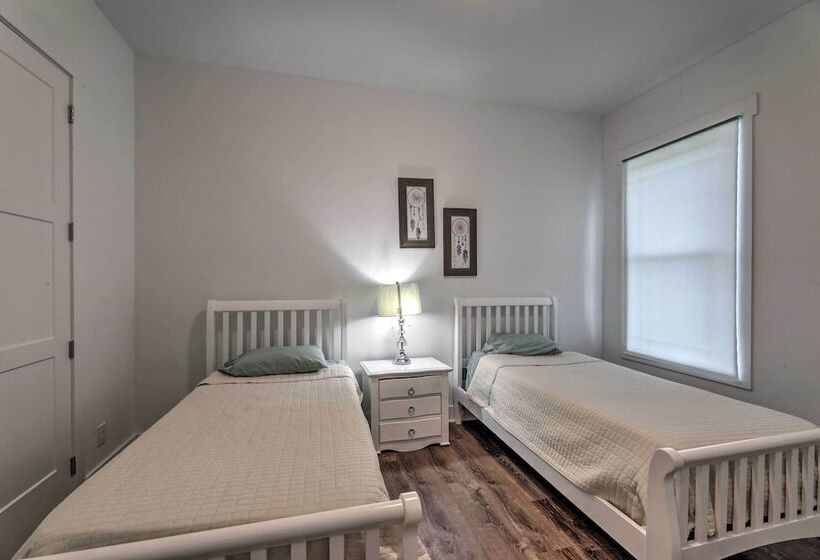 Mt Juliet Home: Steps To Old Hickory Lake!