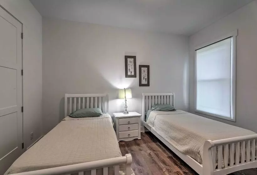 Mt Juliet Home: Steps To Old Hickory Lake!