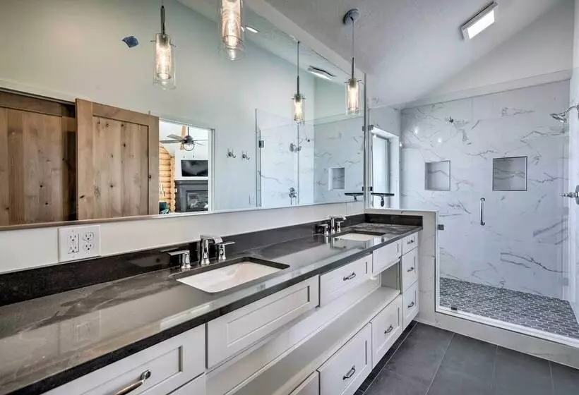 Luxe Mountain Cabin W/ Spa, 6 Mi To Park City!