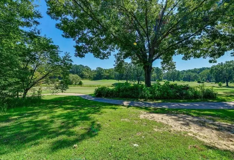 Peaceful Millington Home ~ 13 Mi To Memphis!
