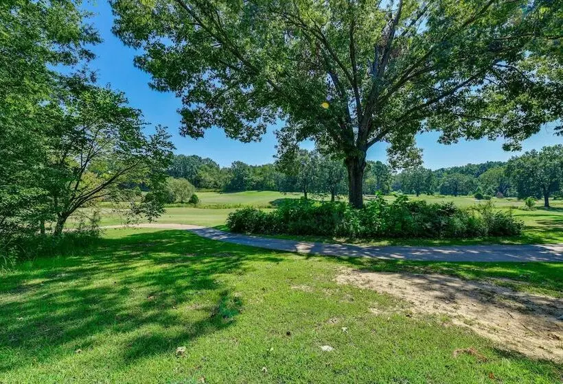 Peaceful Millington Home ~ 13 Mi To Memphis!