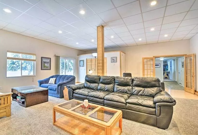 Peaceful Mountain View Home   Walk To Kenai Lake!