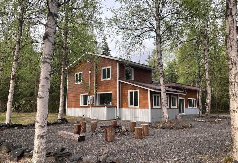 Peaceful Mountain View Home   Walk To Kenai Lake!