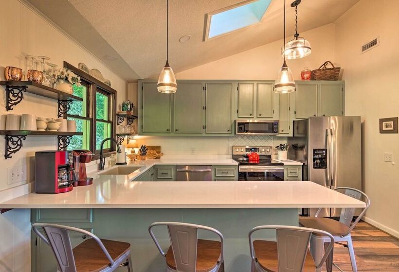 Pisgah Forest Shifting Gears House W/ Views!