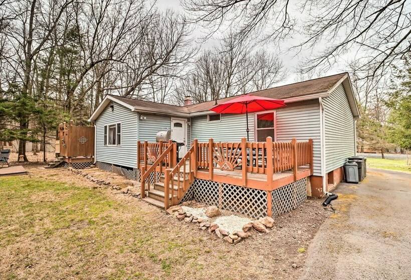 Poconos Home W/ Private Hot Tub & Community Pool!