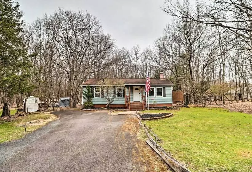 Poconos Home W/ Private Hot Tub & Community Pool!