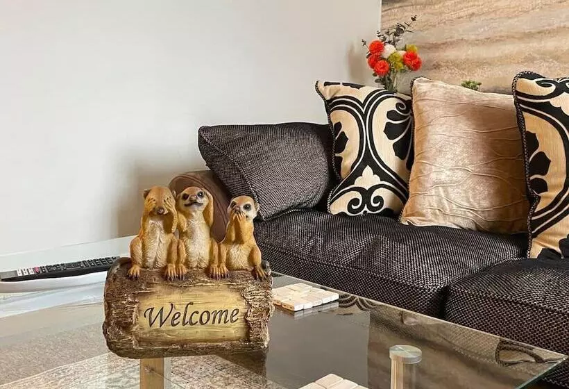 レジデンス Impeccable 4 Bed Home Away From Home In Swindon