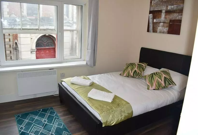 Residenssi Large Heritage House Close Snowdonia & Llandudno