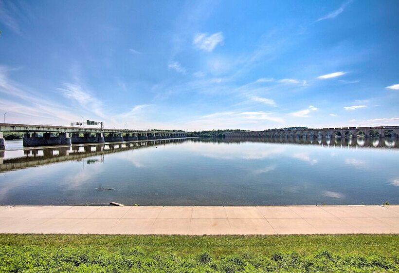 Riverfront Harrisburg Home < 1 Mi To Dtwn!