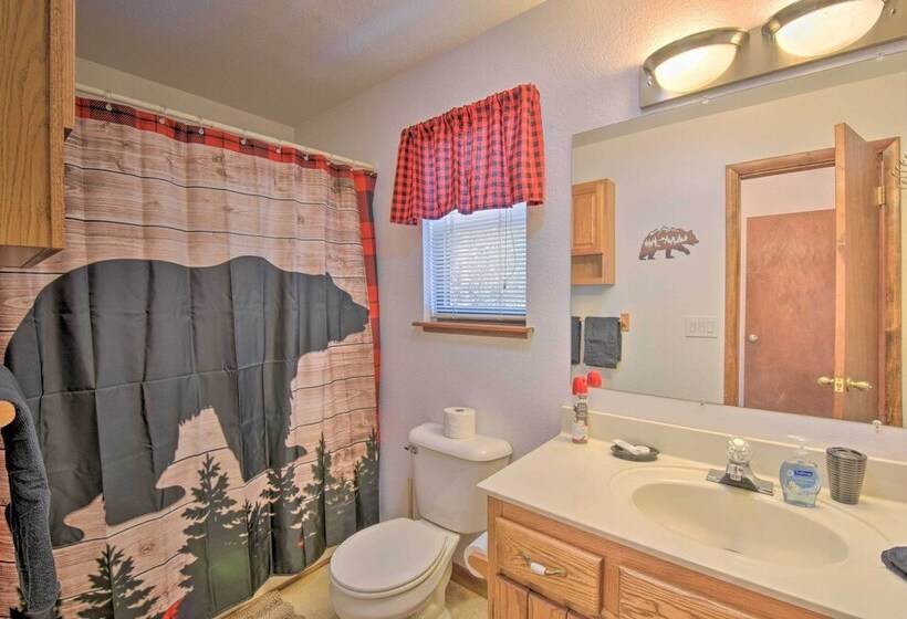 Scenic Highbearnation Lodge Near Hiking!