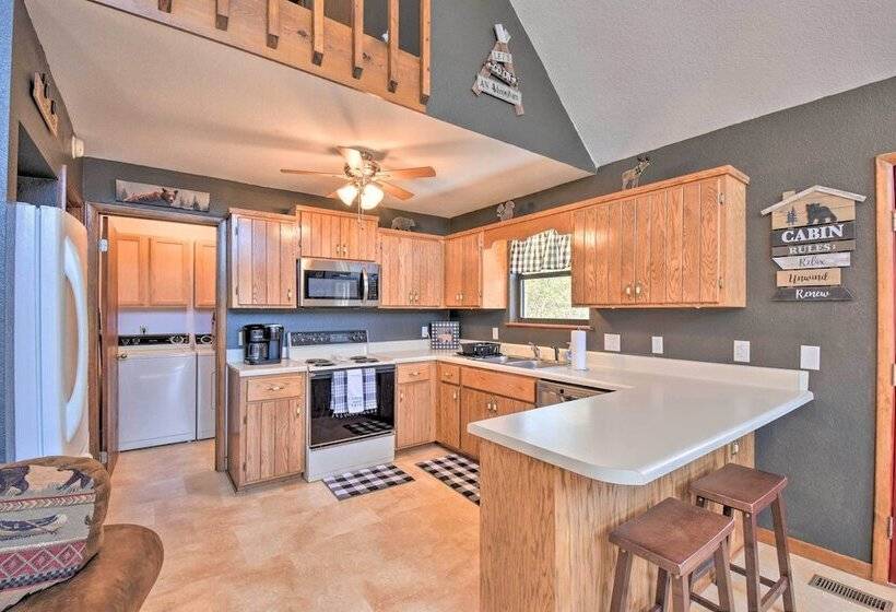 Scenic Highbearnation Lodge Near Hiking!