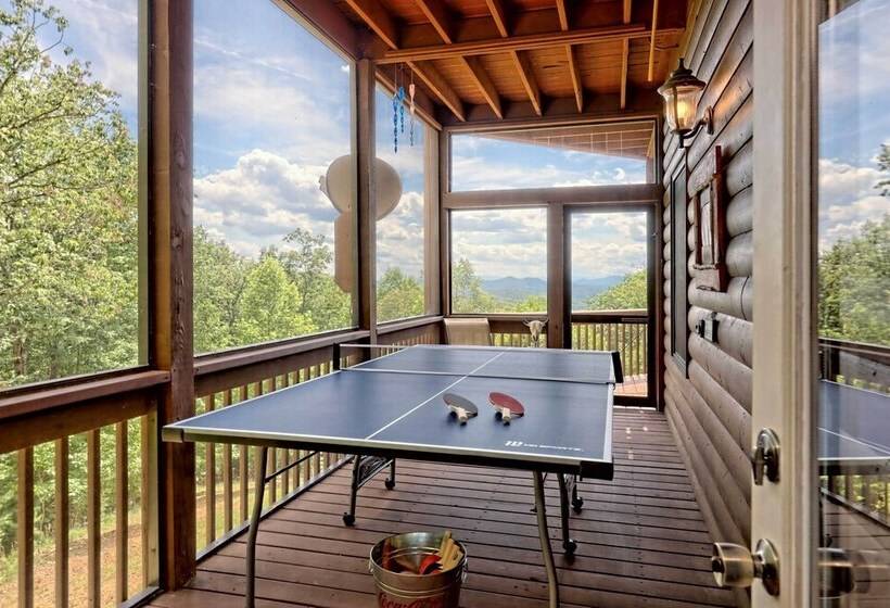 Spacious  Eagle S View  Luxury Cabin W/ Views