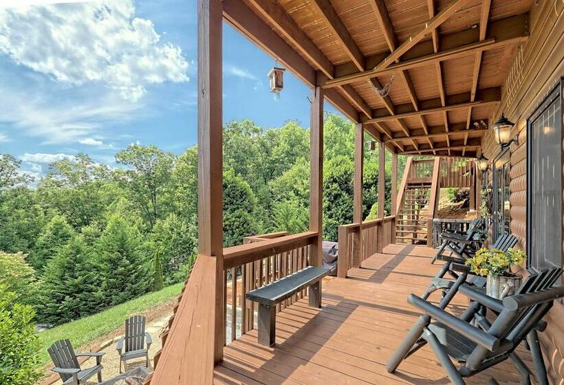 Spacious  Eagle S View  Luxury Cabin W/ Views