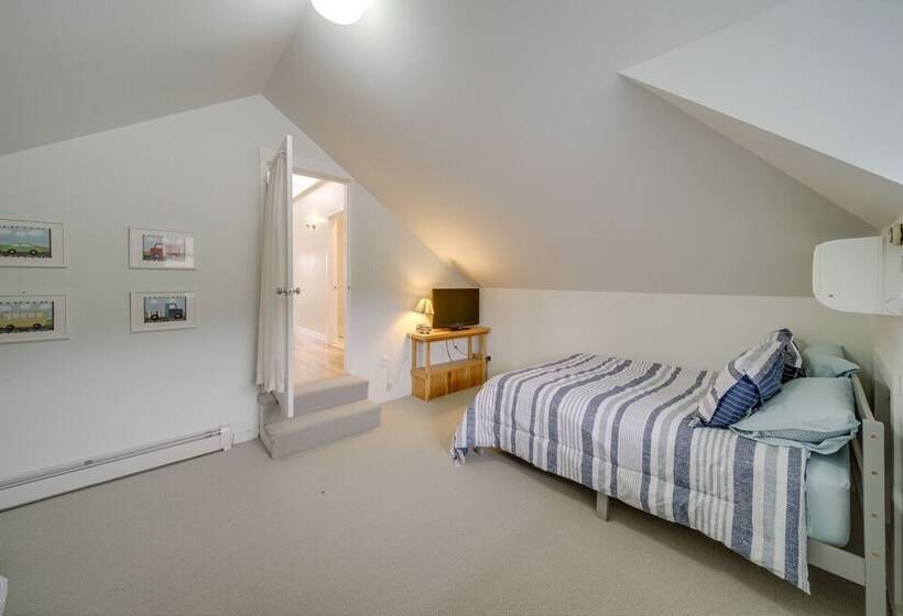 Scenic Loon Lake Adventure Retreat W/ Dock!