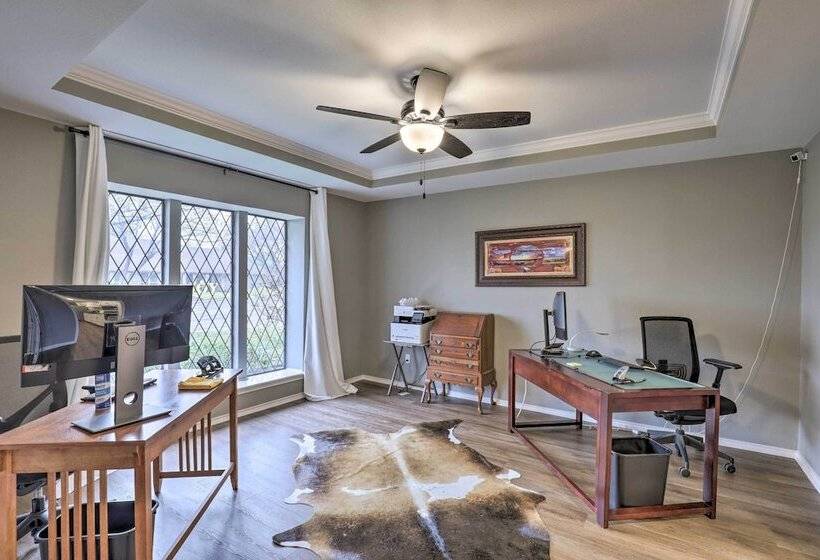 Spacious Waco Home ~ 9 Mi To Magnolia Market