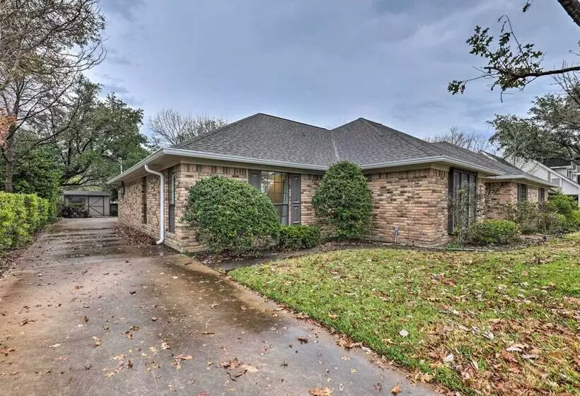 Spacious Waco Home ~ 9 Mi To Magnolia Market
