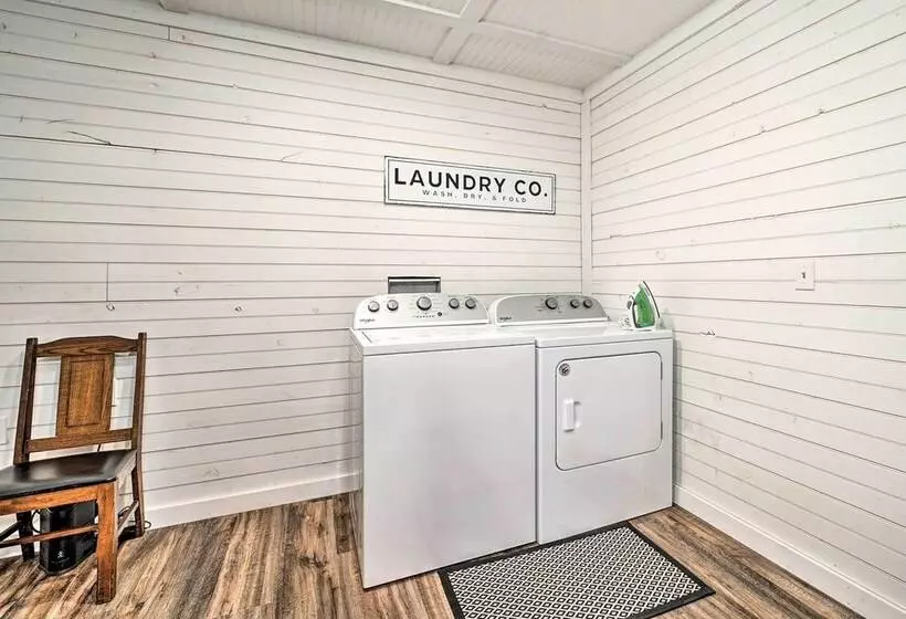 Updated Family Home, 20 Mi To Broken Bow Lake!