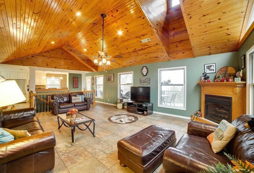 Waterfront Beaver Lake House W/ Deck & Fire Pit!