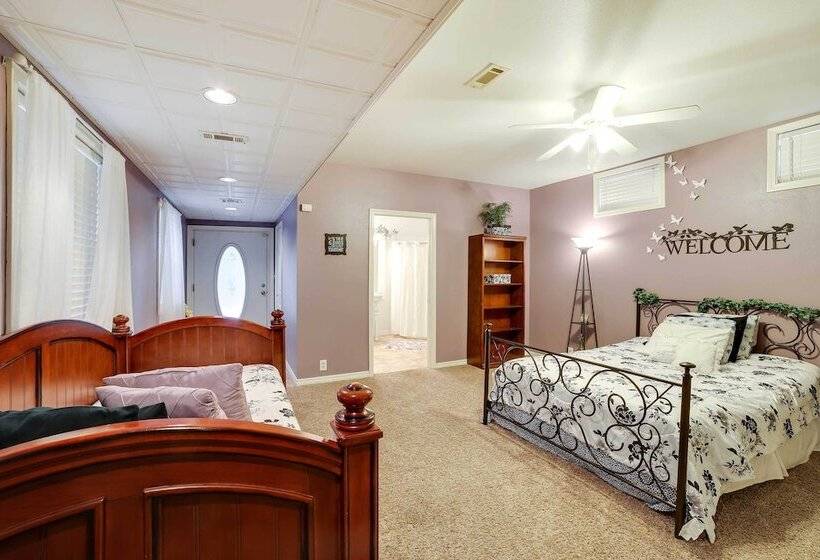 Waterfront Beaver Lake House W/ Deck & Fire Pit!