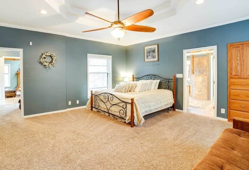 Waterfront Beaver Lake House W/ Deck & Fire Pit!