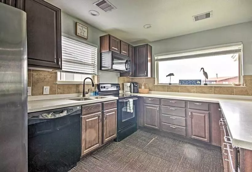 Waterfront Haven W/ Grill 9 Mi To Surfside Beach