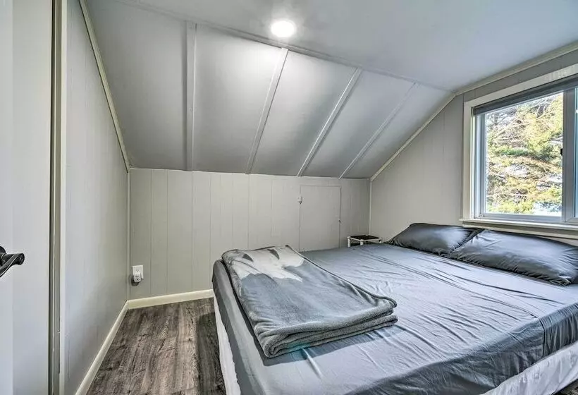 Waterfront Lake Huron Getaway: Private Beach!