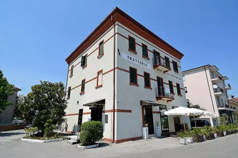هتل Autoespresso Venice Atika & Atif