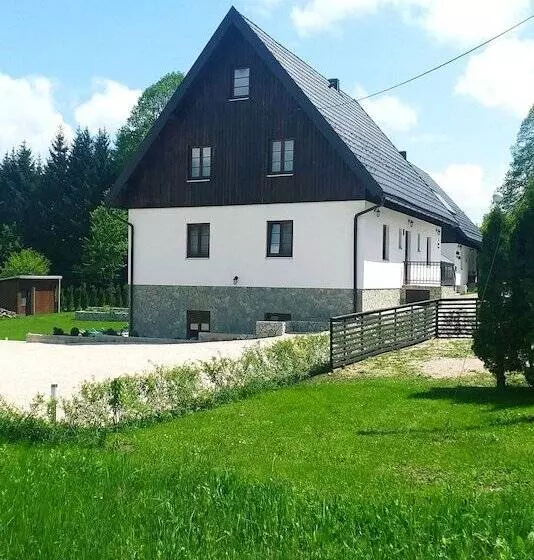 Aamiaismajoitus (B&B) Green Lakes House 2