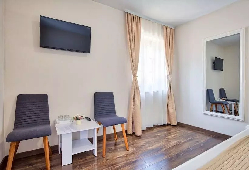 Aamiaismajoitus (B&B) Green Lakes House 2