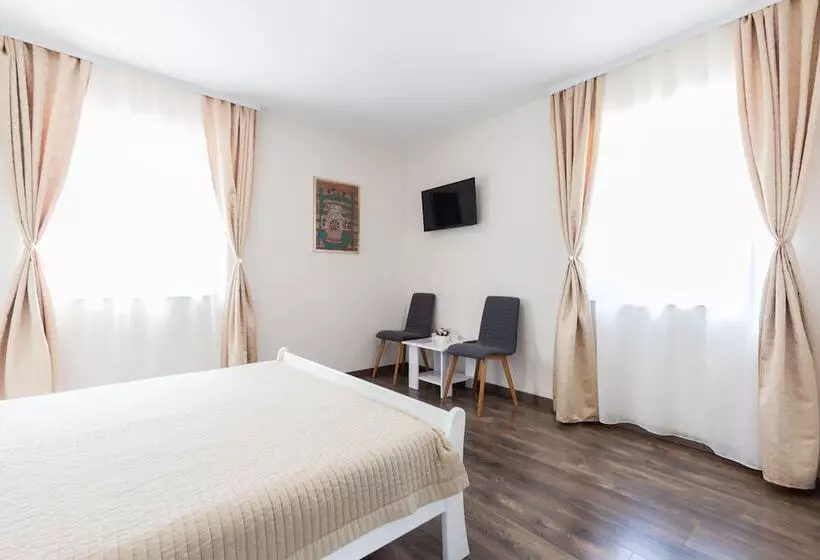 Aamiaismajoitus (B&B) Green Lakes House 2