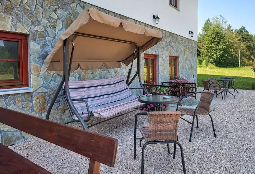 Aamiaismajoitus (B&B) Green Lakes House 2