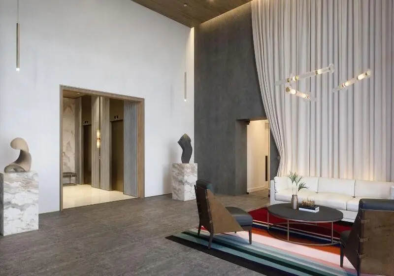 Global Luxury Suites Miami Worldcenter