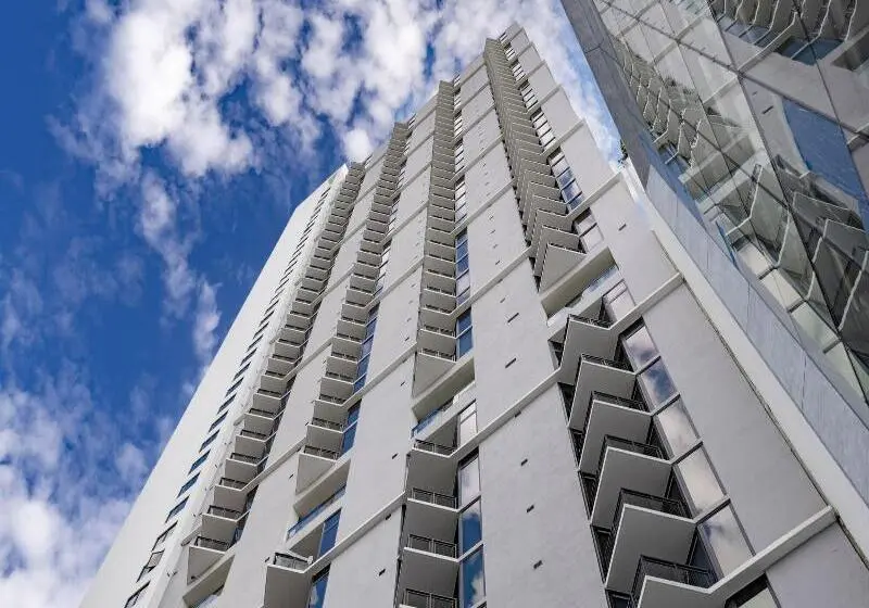 Global Luxury Suites Miami Worldcenter