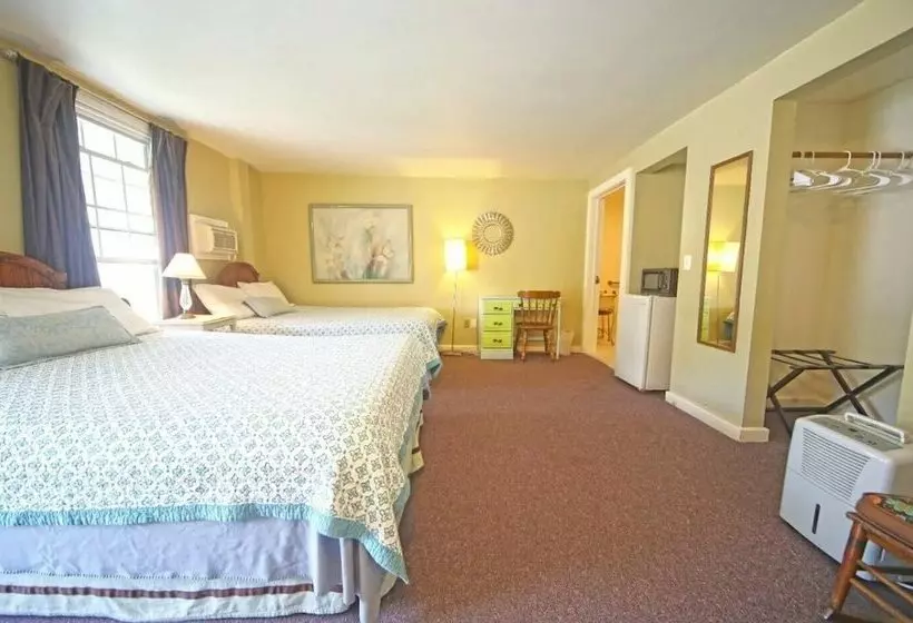 The Hayden Creek Inn