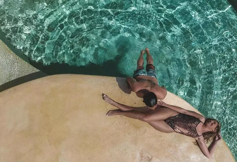 Hotelli Divino Caldera