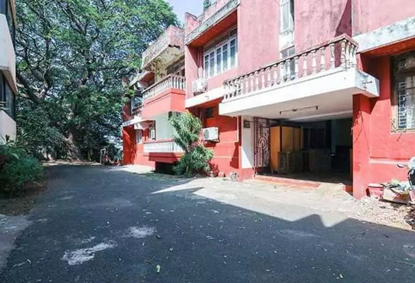 Hotel Fabexpress Roshan Villa