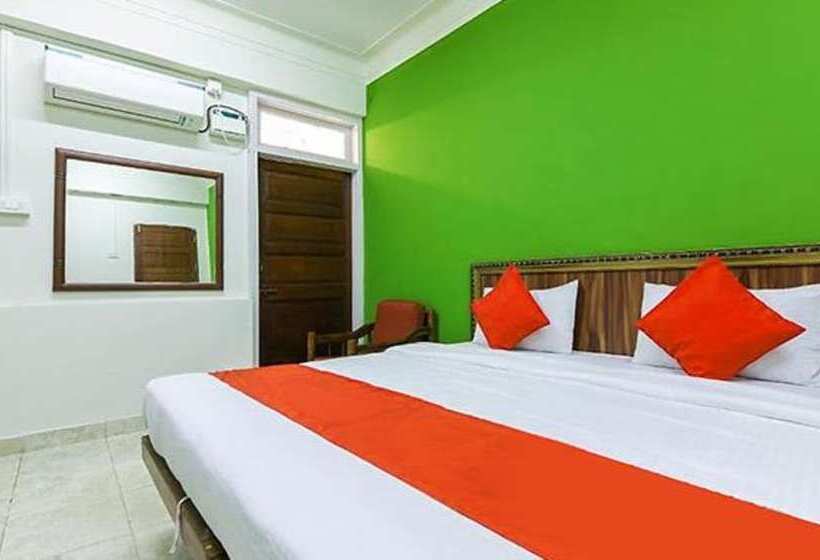 Hotel Fabexpress Roshan Villa