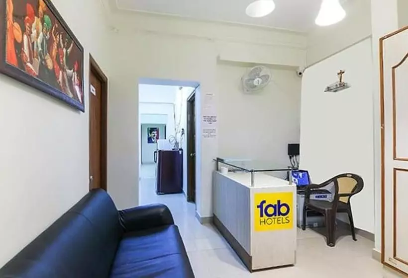 Hotel Fabexpress Roshan Villa