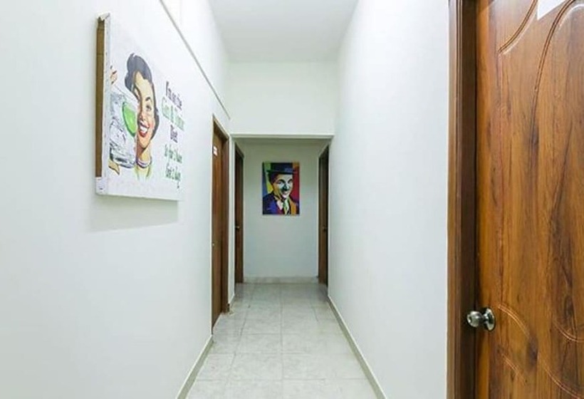 Hotel Fabexpress Roshan Villa