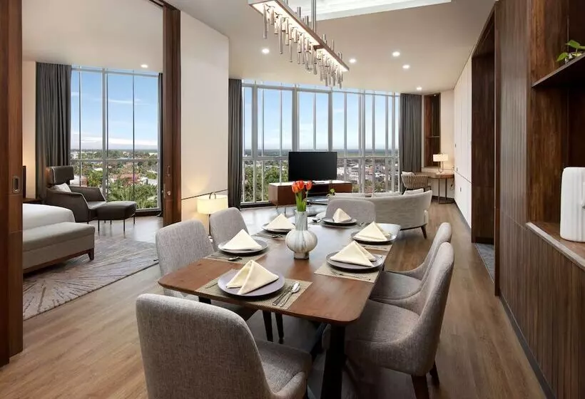 ホテル Mercure Pangkalan Bun