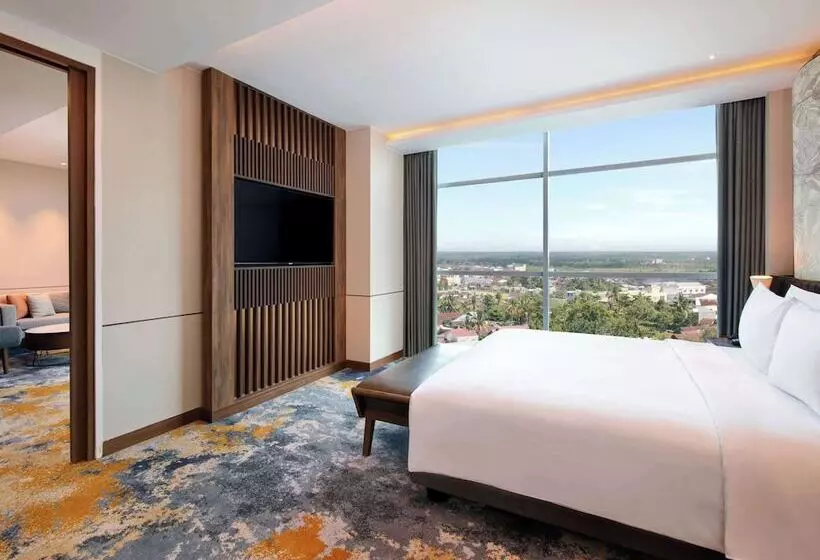 ホテル Mercure Pangkalan Bun