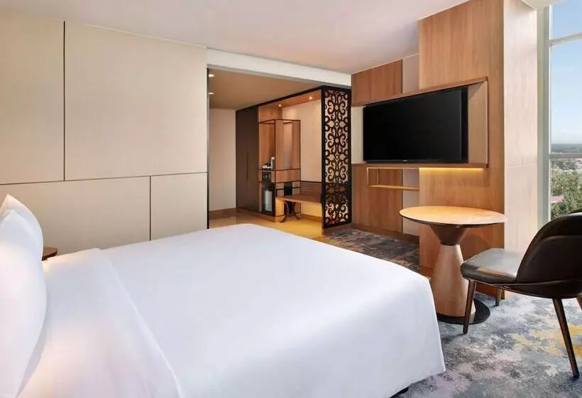 ホテル Mercure Pangkalan Bun