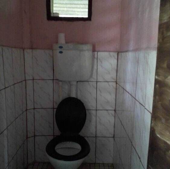 בית מלון כפרי Naqalia Lodge