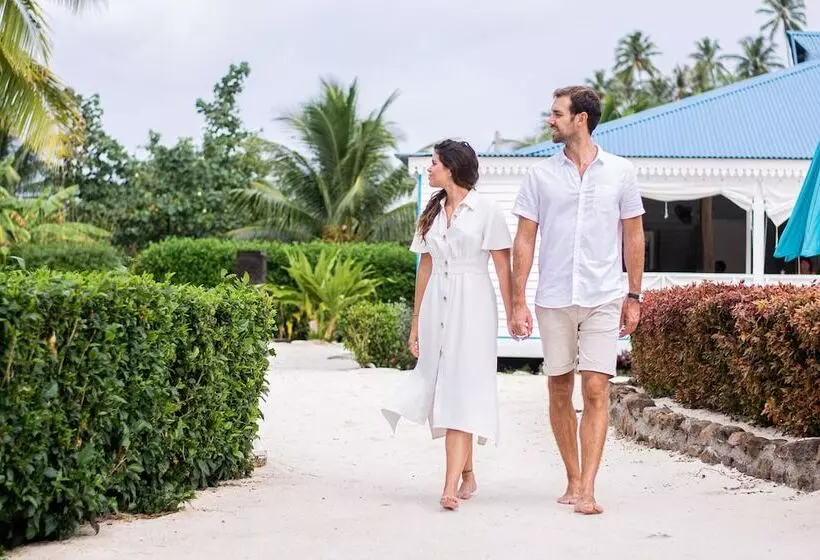 هتل Opoa Beach Hôtel