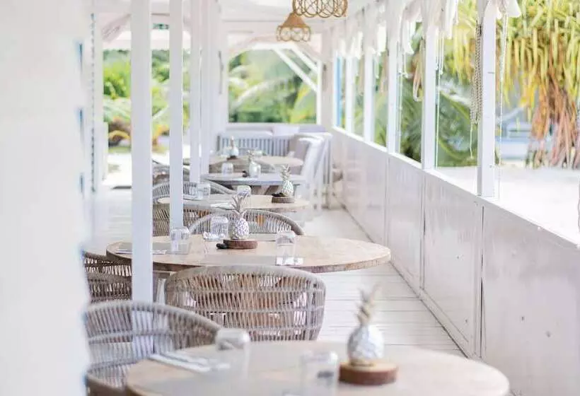 هتل Opoa Beach Hôtel