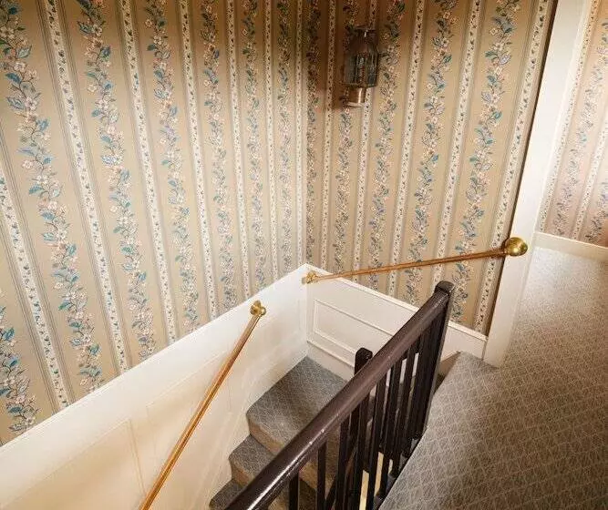 Hotelli The General Stanton Inn