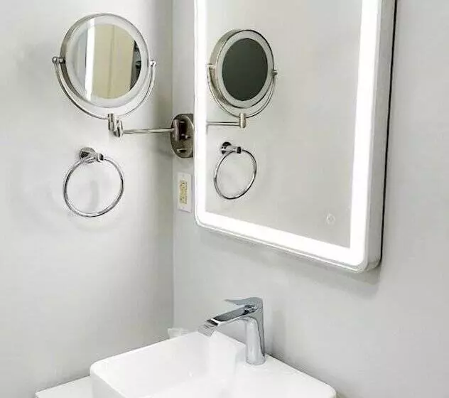 Hotelli The General Stanton Inn