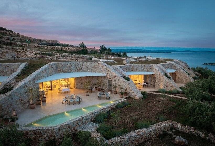 בית מלון כפרי Villa Nai 3.3