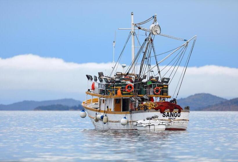 בית מלון כפרי Villa Nai 3.3